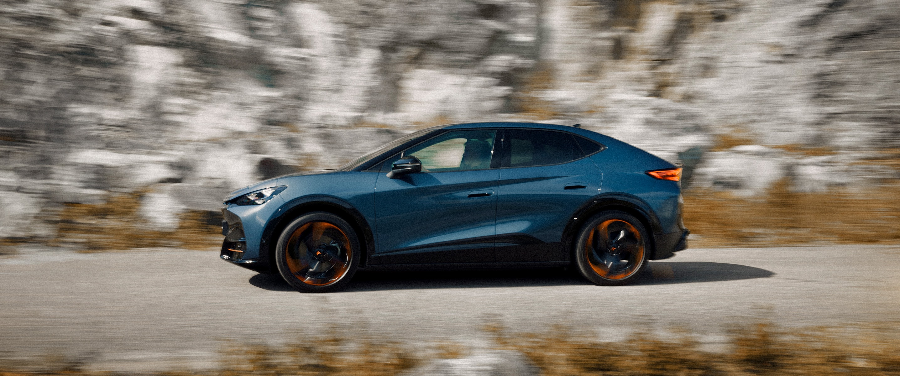 CUPRA Tavascan på veien