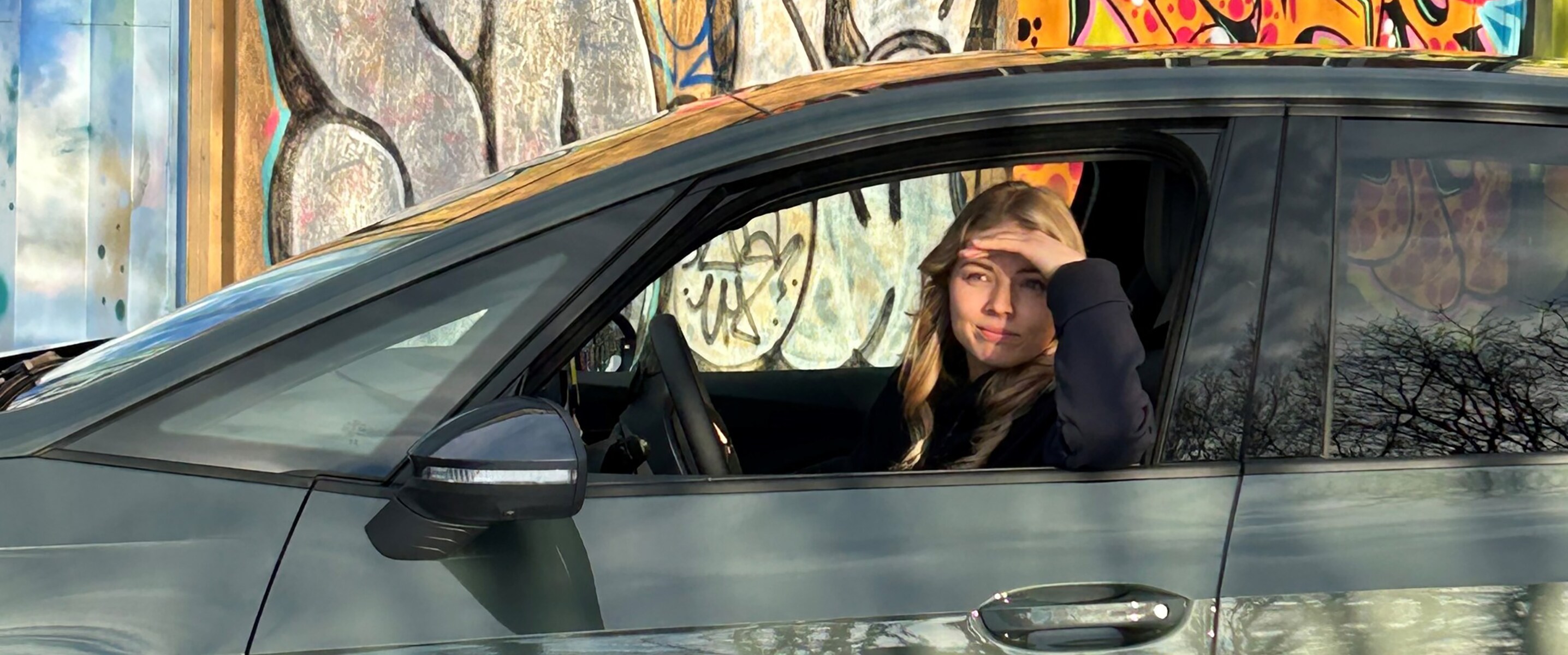 Hedda Hosås i en CUPRA Born VZ