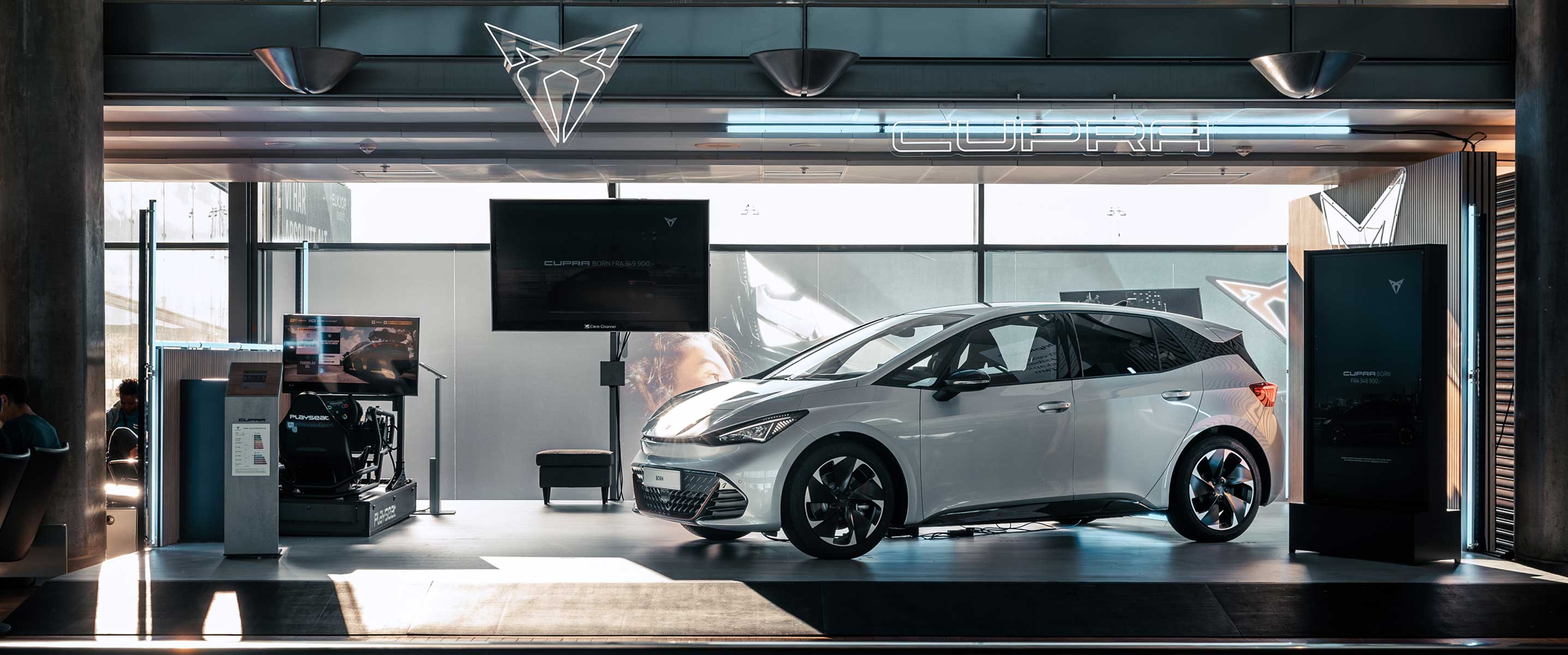cupra born på oslo lufthavn